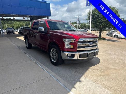 Used 2017 Ford F150 Lariat RWD image 2