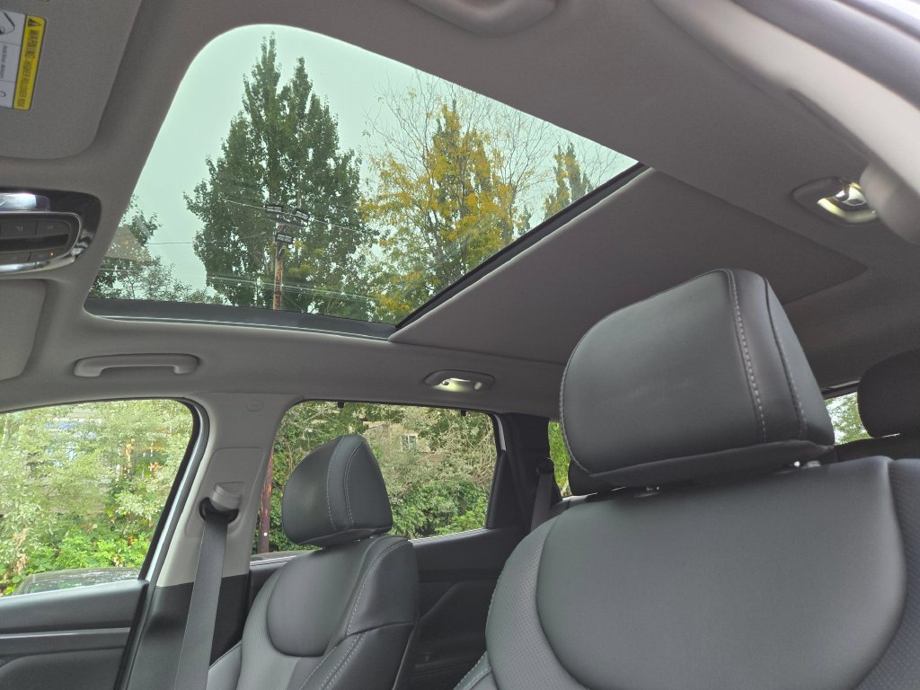 Used 2023 Hyundai Santa Fe SEL w/ Premium Package AWD/4WD image 23