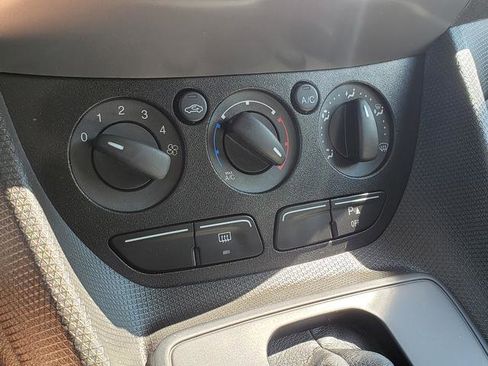 Used 2017 Ford Transit Connect XLT image 22