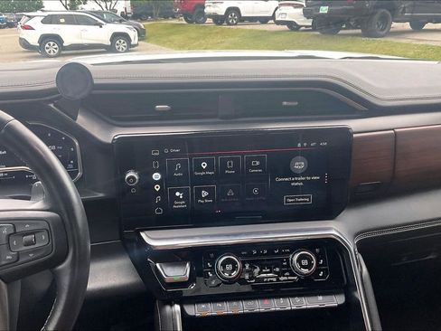Used 2024 GMC Sierra 1500 Denali Ultimate AWD/4WD image 5