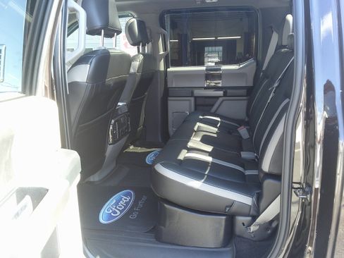 Used 2020 Ford F150 XLT w/ Equipment Group 302A Luxury AWD/4WD image 17