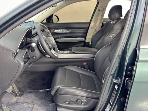 Used 2024 Genesis Electrified GV70 Advanced image 16