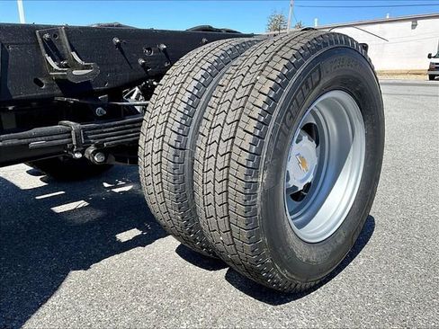 New 2026 Chevrolet Silverado 3500 W/T w/ WT Convenience Package image 7