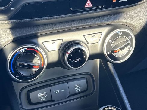 New 2026 Hyundai Venue SE image 26