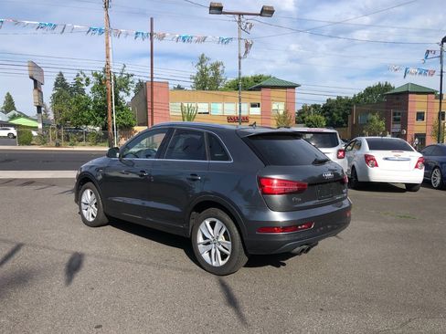 Used 2018 Audi Q3 2.0T Premium Plus AWD/4WD image 3