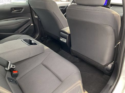 Used 2025 Toyota Corolla LE FWD image 34