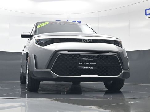 Certified 2025 Kia Soul LX w/ LX Technology Package image 37