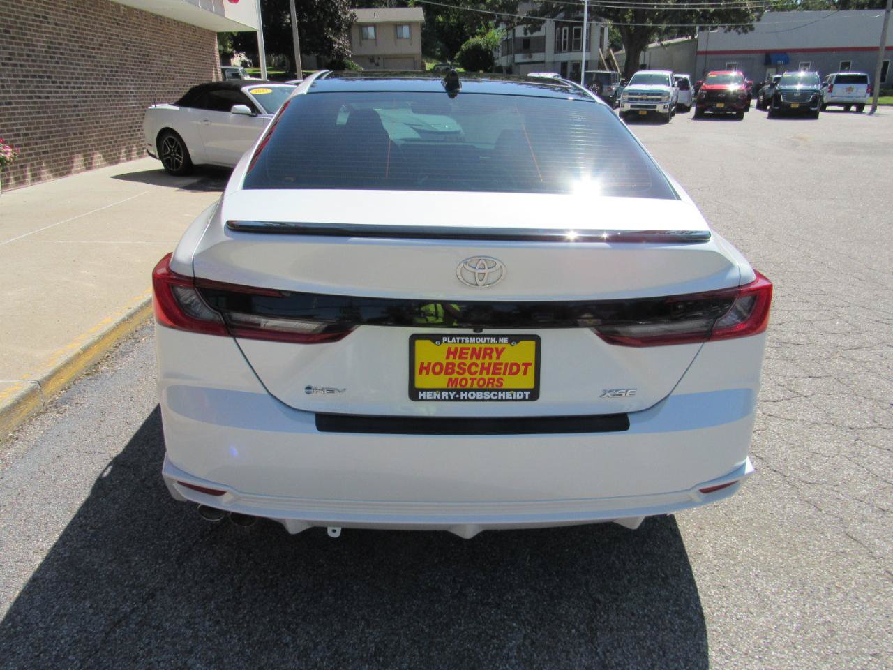 Used 2025 Toyota Camry XSE FWD image 3