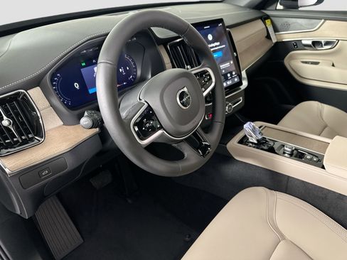 New 2026 Volvo XC90 B5 Core AWD/4WD image 10