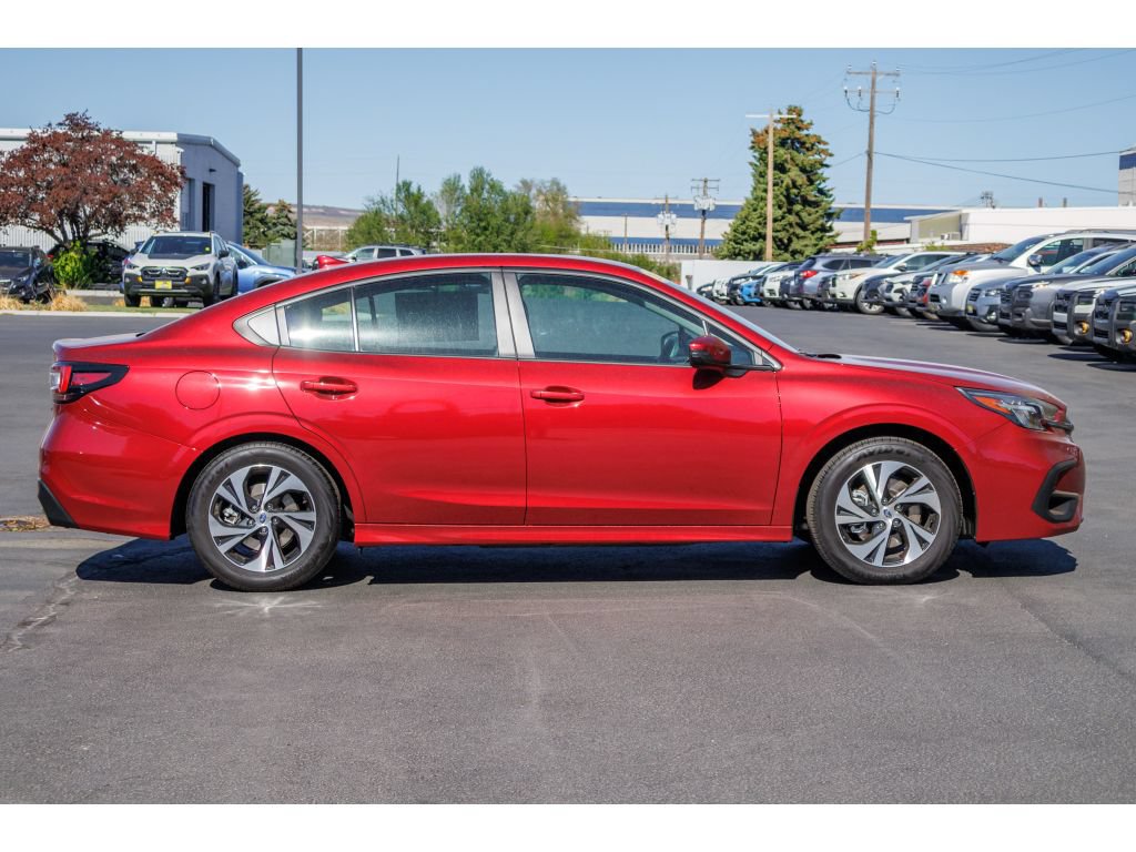 Used 2025 Subaru Legacy Premium AWD/4WD image 2
