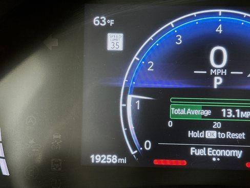 Used 2025 Toyota Grand Highlander AWD image 19