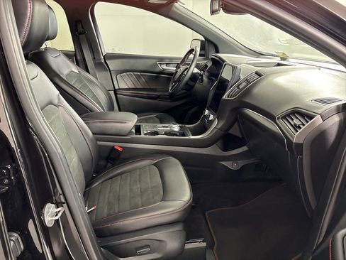 Used 2022 Ford Edge ST-Line image 38