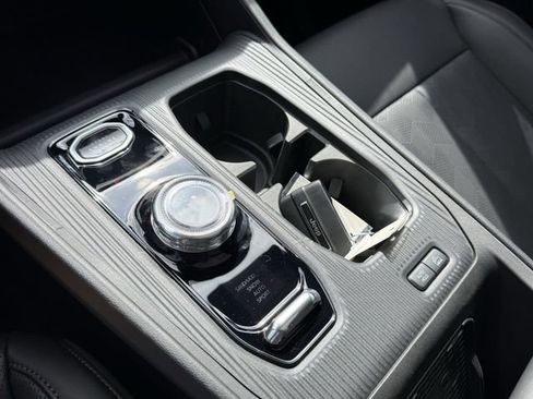 New 2026 Jeep Cherokee Overland image 25