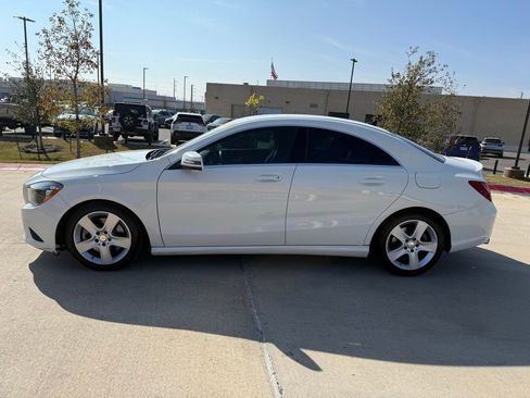Used 2015 Mercedes-Benz CLA 250 image 8