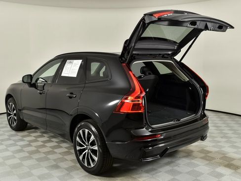 Certified 2025 Volvo XC60 B5 Plus image 32