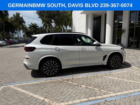 Used 2024 BMW X5 sDrive40i w/ M Sport Package RWD image 9