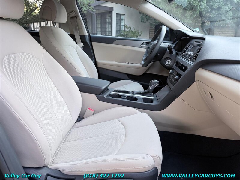 Used 2015 Hyundai Sonata SE FWD image 10