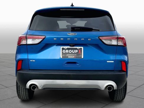 Used 2020 Ford Escape SE image 4