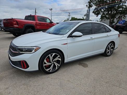 Used 2024 Volkswagen Jetta GLI Autobahn FWD image 2