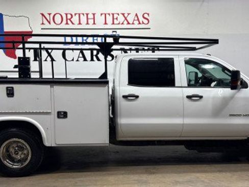 Used 2018 Chevrolet Silverado 3500 W/T w/ WT Convenience Package image 4