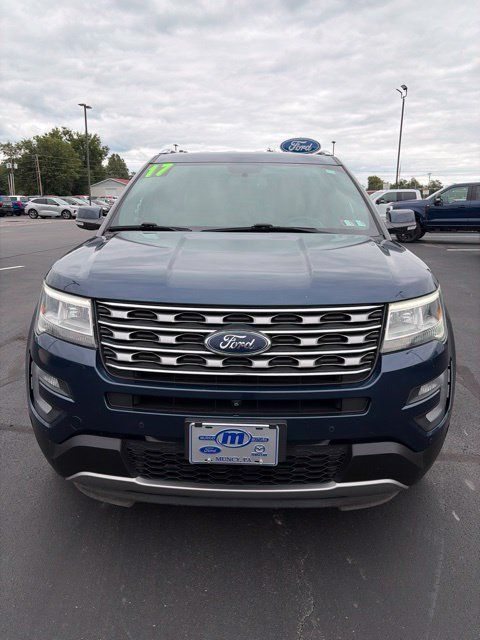 Used 2017 Ford Explorer Limited AWD/4WD image 2
