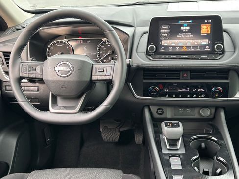 New 2026 Nissan Rogue SV FWD image 30