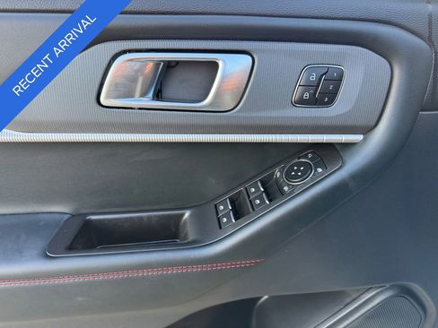 Certified 2025 Ford Explorer ST-Line w/ Premium Package image 25