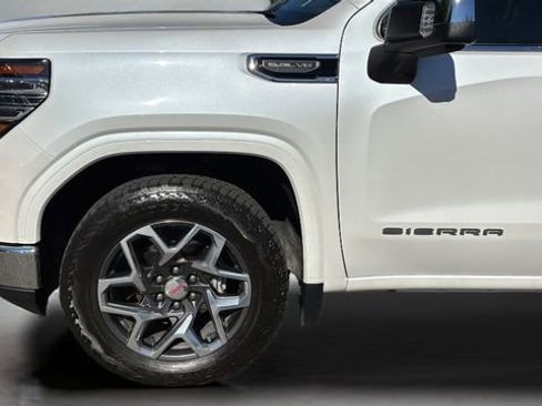 Used 2024 GMC Sierra 1500 SLT image 33