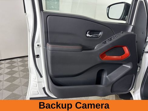 Used 2025 Nissan Frontier PRO-4X AWD/4WD image 10