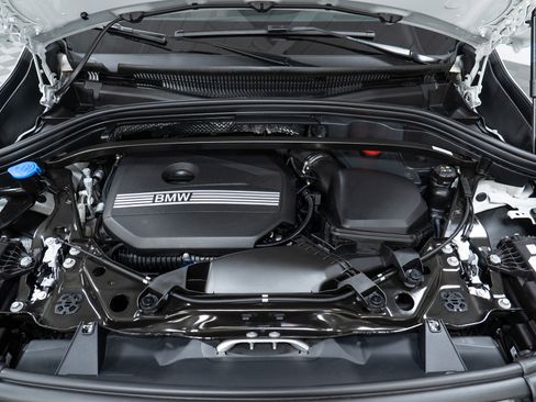 Certified 2023 BMW X1 xDrive28i w/ Premium Package image 9