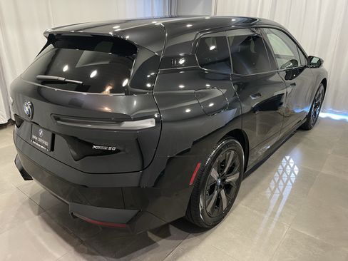 Used 2024 BMW iX xDrive50 w/ Sport Package AWD/4WD image 6