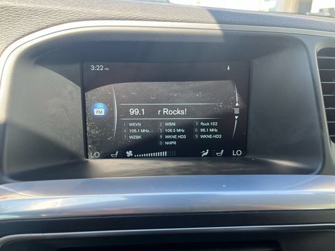 Used 2016 Volvo S60 T5 Inscription Platinum w/ Climate Package AWD/4WD image 9