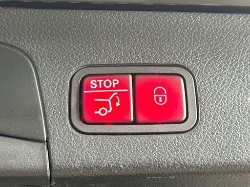 Certified 2024 Mercedes-Benz GLS 580 4MATIC image 35