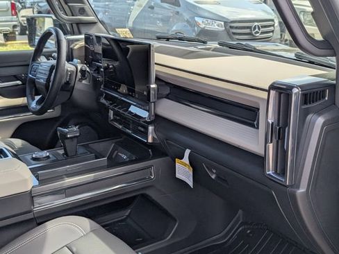 New 2026 GMC Hummer EV SUV AWD/4WD image 19