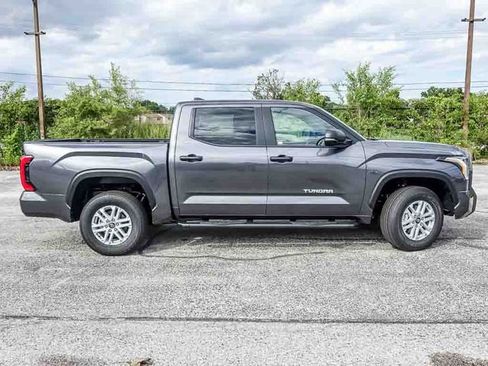 New 2026 Toyota Tundra SR5 AWD/4WD image 9