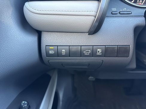 Used 2024 Toyota Camry LE image 8