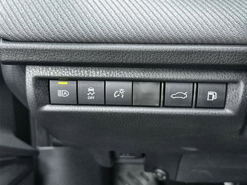 Used 2026 Toyota Camry SE w/ Convenience Package AWD/4WD image 16