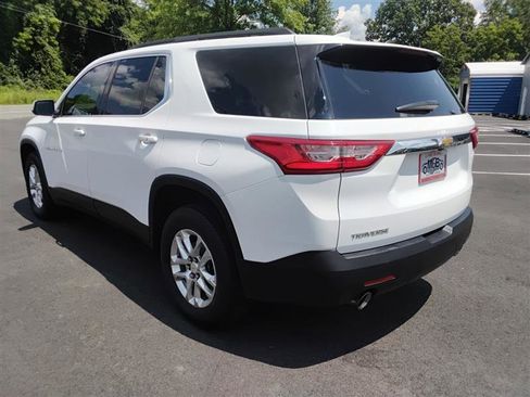 Used 2020 Chevrolet Traverse LT image 5