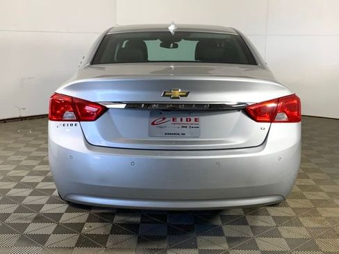 Used 2015 Chevrolet Impala LT w/ Convenience Package FWD image 11