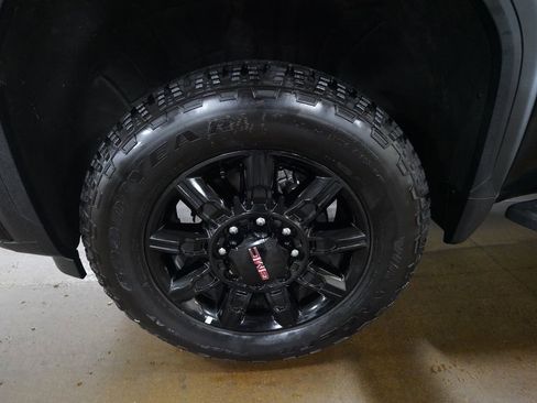 Used 2026 GMC Sierra 2500 AT4 w/ AT4 Preferred Package AWD/4WD image 26