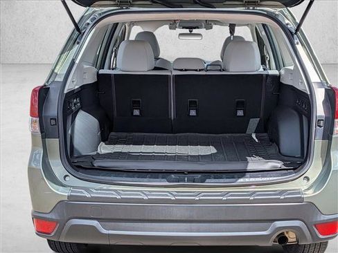Used 2021 Subaru Forester AWD/4WD image 6