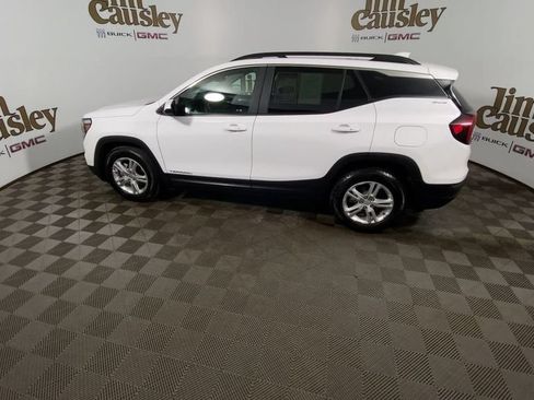 Certified 2023 GMC Terrain SLE w/ Driver Convenience Package FWD image 5