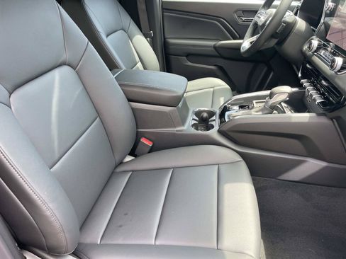 New 2026 GMC Canyon Elevation w/ Convenience Package RWD image 27