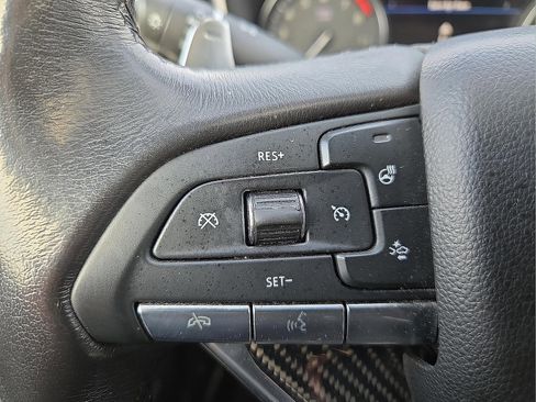 Used 2021 Cadillac XT6 Sport image 18