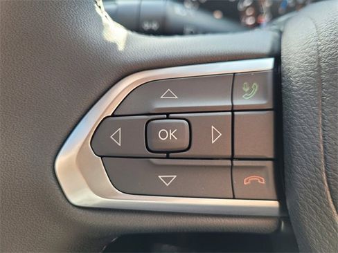 Used 2026 Jeep Compass Latitude image 27