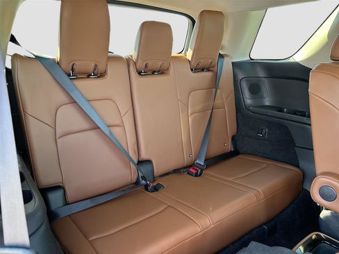 Used 2022 Nissan Pathfinder Platinum w/ Cargo Package image 31