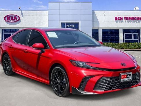 Used 2025 Toyota Camry SE w/ Multimedia Upgrade Package FWD image 3