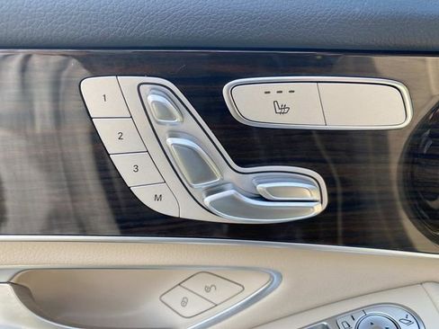 Used 2021 Mercedes-Benz GLC 300 image 18