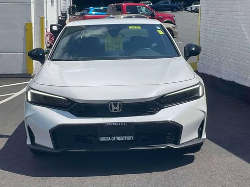 Used 2025 Honda Civic Sport image 2