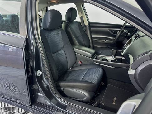 Used 2016 Nissan Altima 2.5 S w/ Power Driver Seat Package FWD image 25